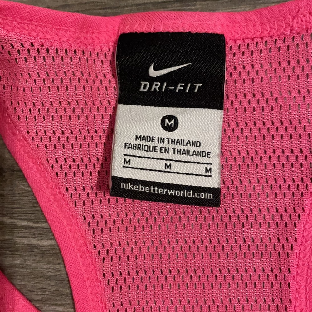 Nike size M women’s dri fit workout tank - Picture 2 of 3